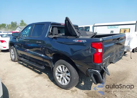 2019 Chevrolet Silverado 1500 Custom z USA, uszkodzony, nr VIN 1GCPYBEH0KZ366993